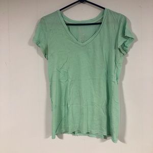 Gap v-neck t shirt